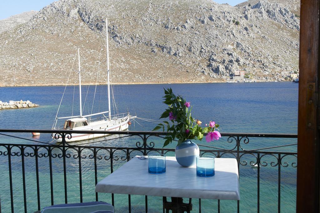 Perla Di Mare Apartment ซีมี ภายนอก รูปภาพ